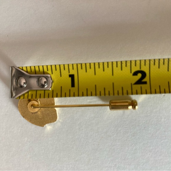 Elephant Pin - Picture 2 of 4